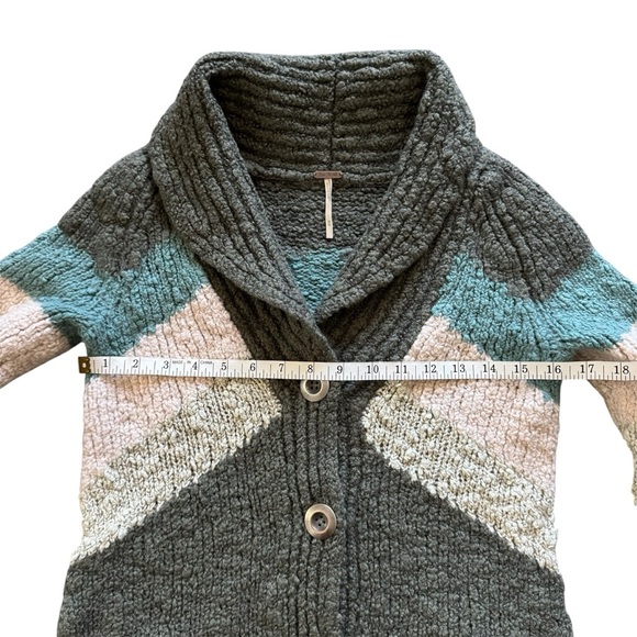 Free People Chunky Knit Shawl Collar Geometric Cardigan Sweater - Picture 9 of 11